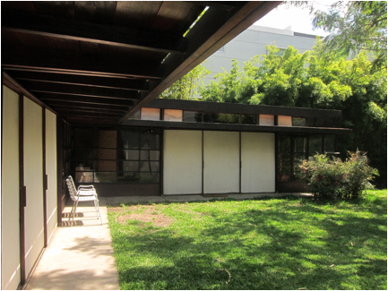 Description: Macintosh HD:Users:ming-chiehma:trips:2011EXCHANGE TO CALPOLY:pic:0629 a day with ivan_church_shindler s house:IMG_0238.JPG